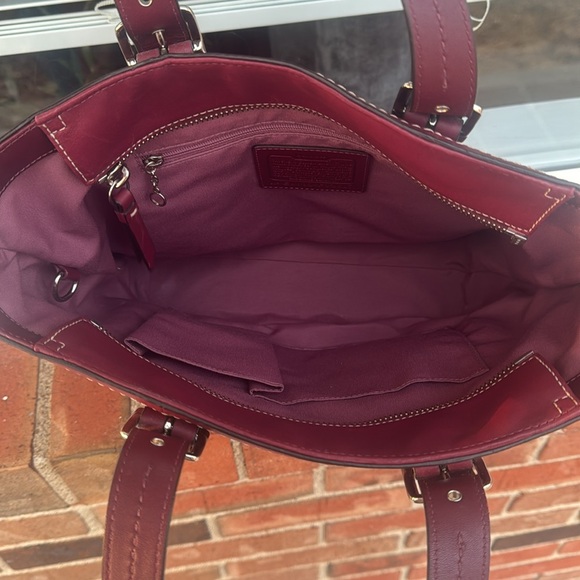 Coach purse - Picture 5 of 6